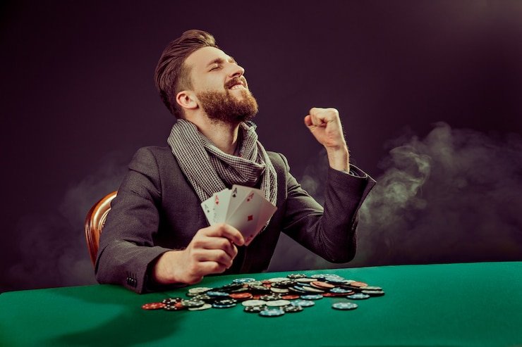 Dashboard Program Loyalitas colowin menampilkan tingkat keanggotaan dan progress ke tingkat berikutnya